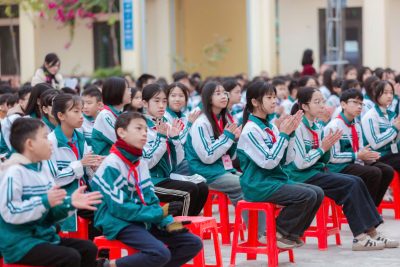 Trường THCS Thượng Kiệm tổ chức Lễ trưởng thành Đội trang trọng và đầy cảm xúc cho 127 học sinh khối 9